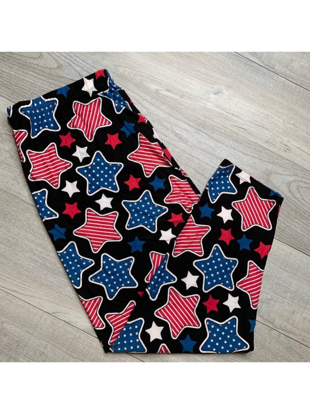 Patriotic Stars Print Soft CAPRI Leggings